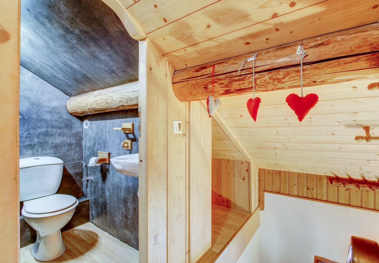 Chalet Arthur 3 - Top floor toilet  - Morzine - Snow and Trek