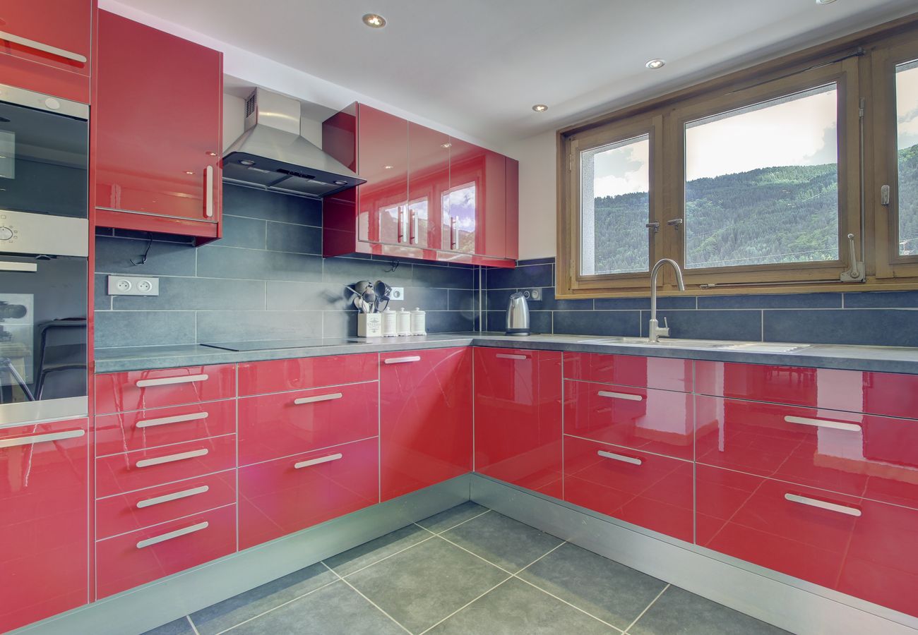 Kitchen - Jangilau B4 - Morzine - Snow and Trek 