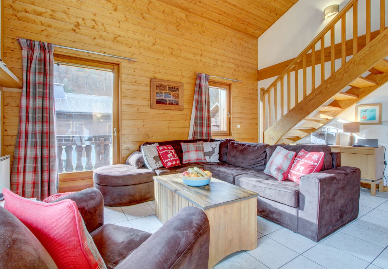 LES AIGUILLES - MORZINE - SNOW AND TREK