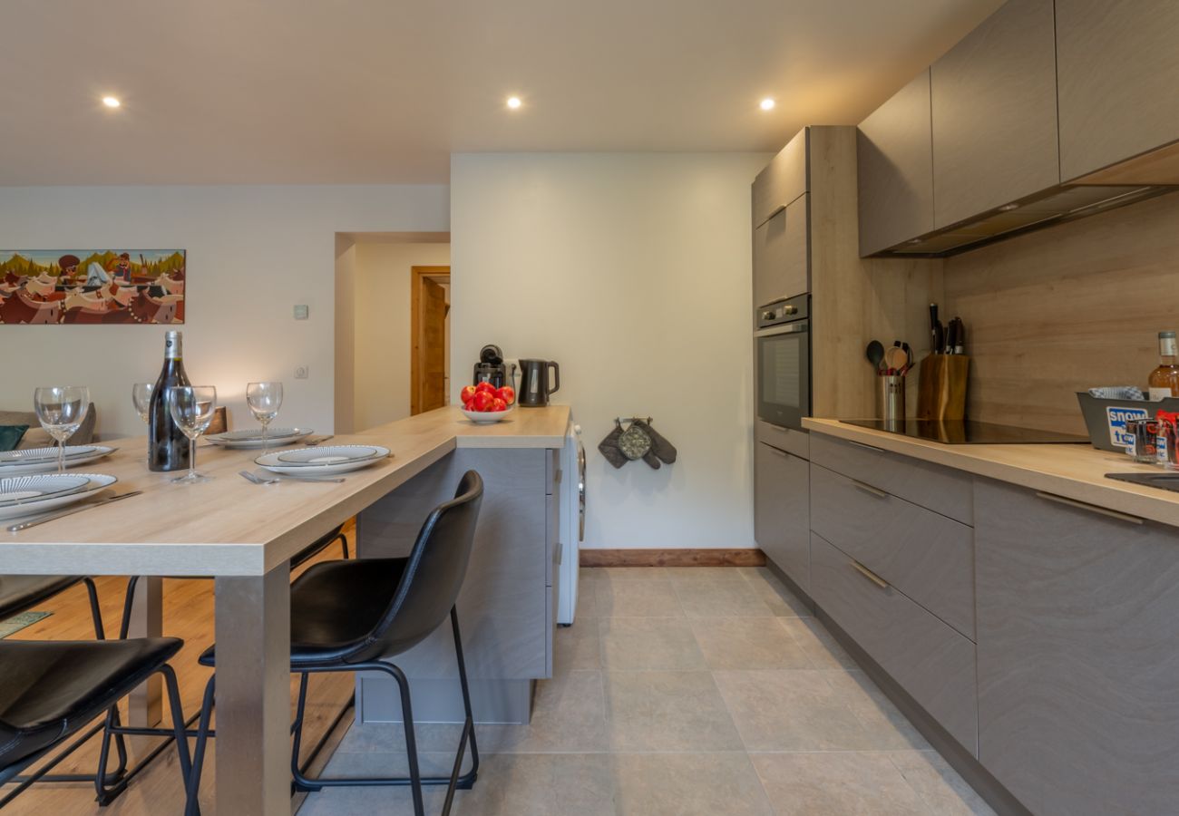 Montana Apartment - Morzine - Snow and Trek