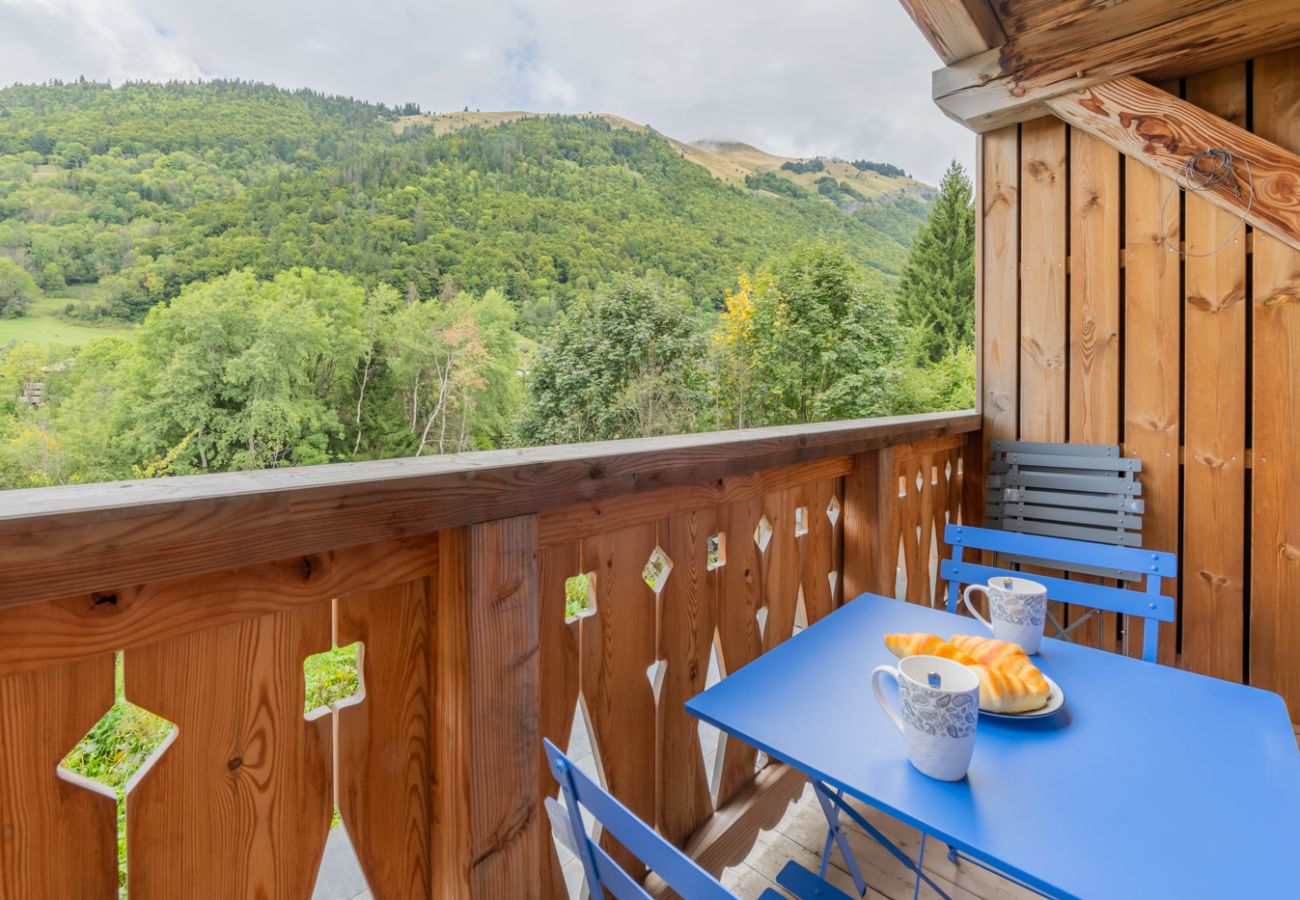 Montana Apartment - Morzine - Snow and Trek