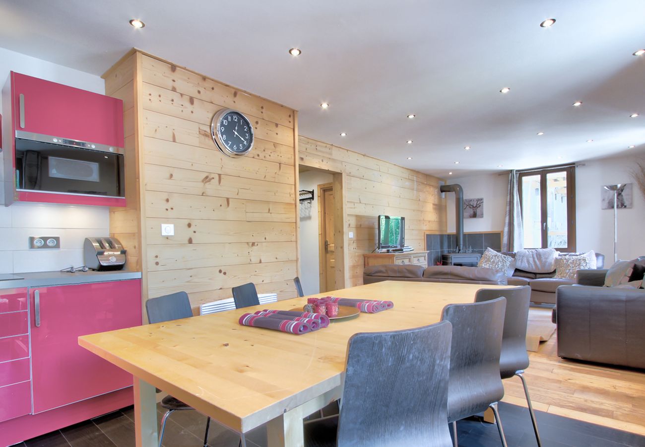 Beziere Apartment - Dining -  Morzine