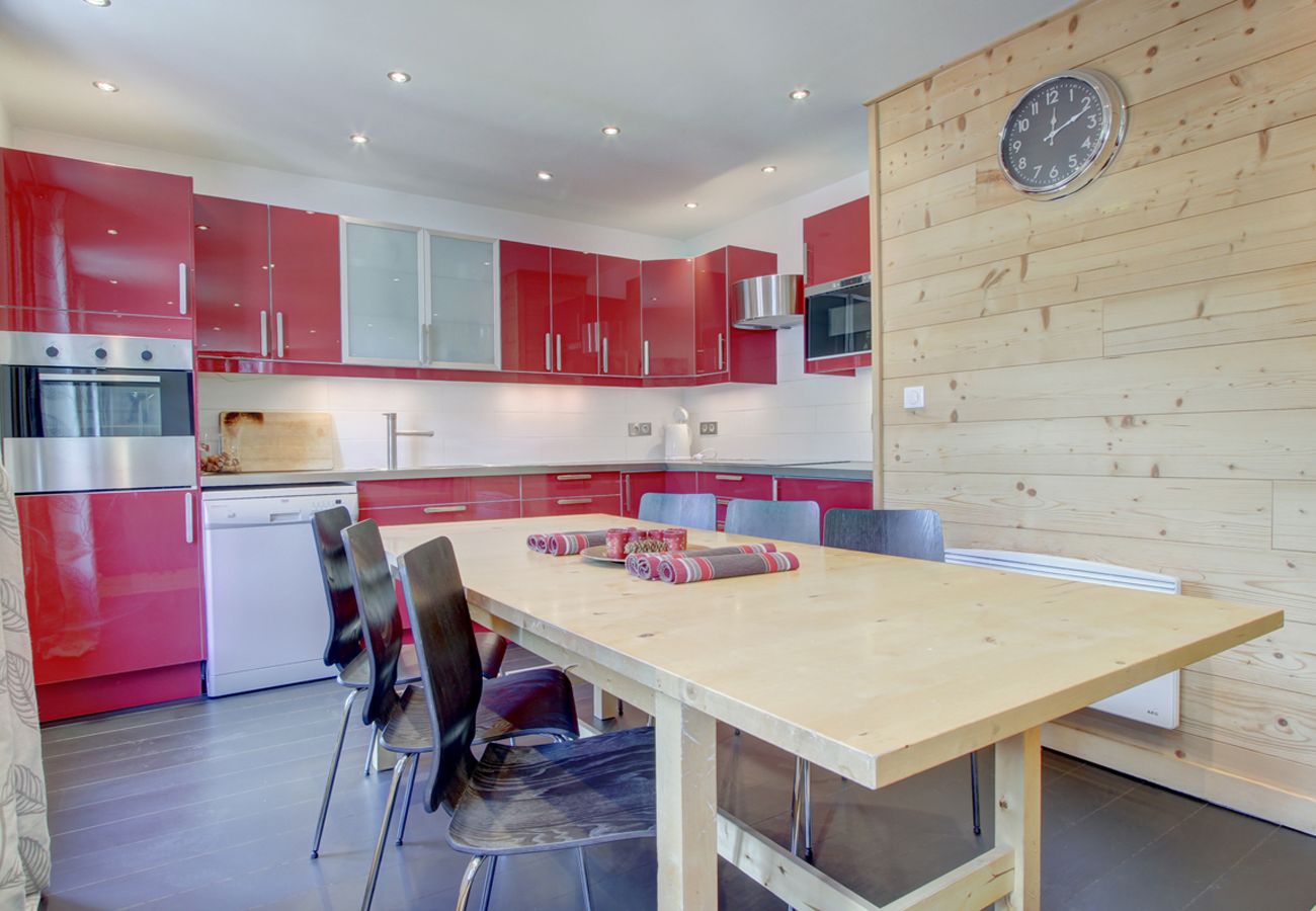 Beziere Apartment - Dining -  Morzine