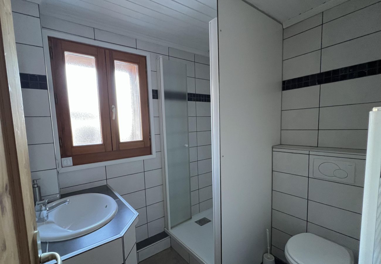 Chalet Arthur Three - Bathroom - Morzine - Snow and Trek
