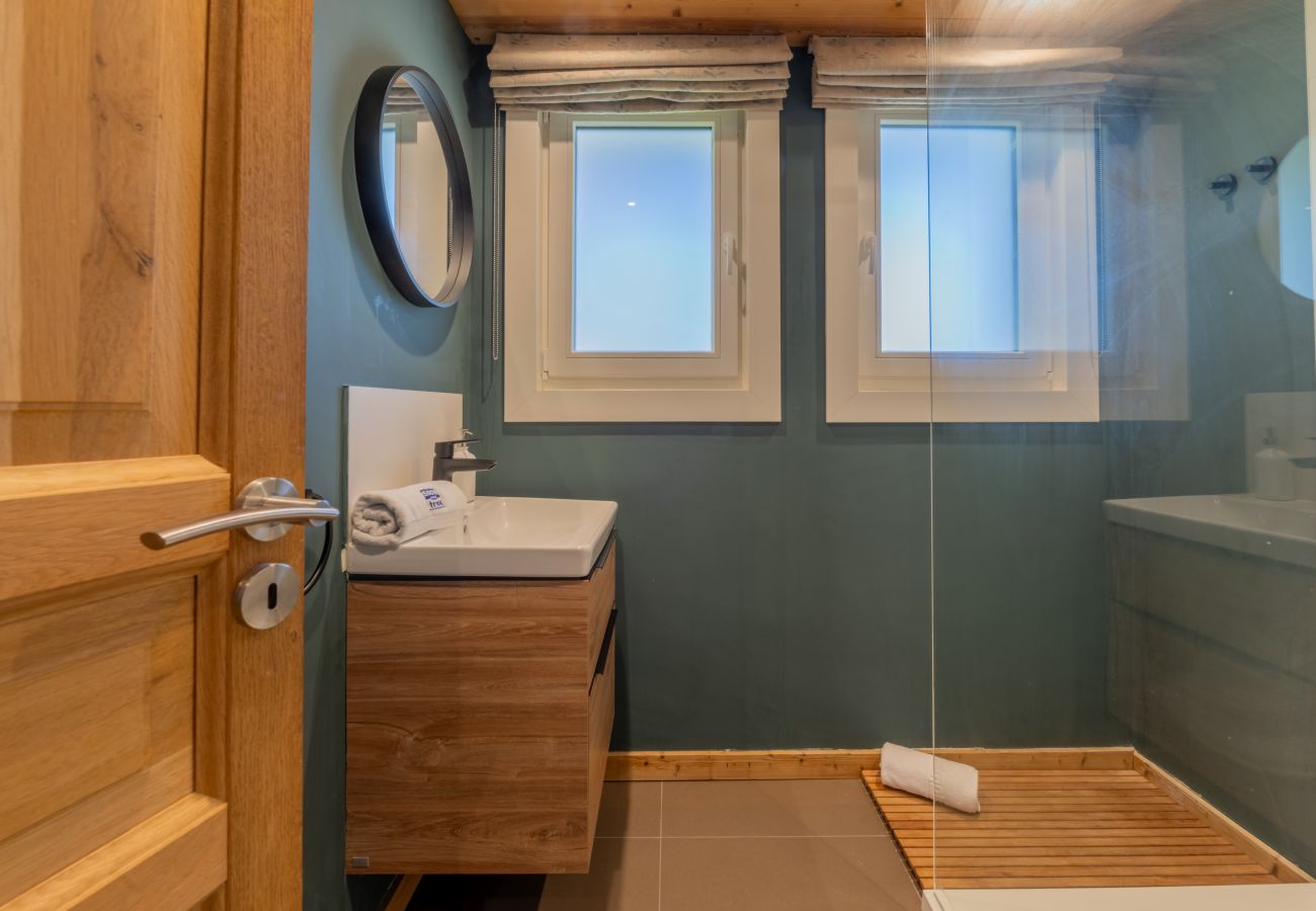 Le Combe Humbert Apartment- Morzine - Snow and Trek