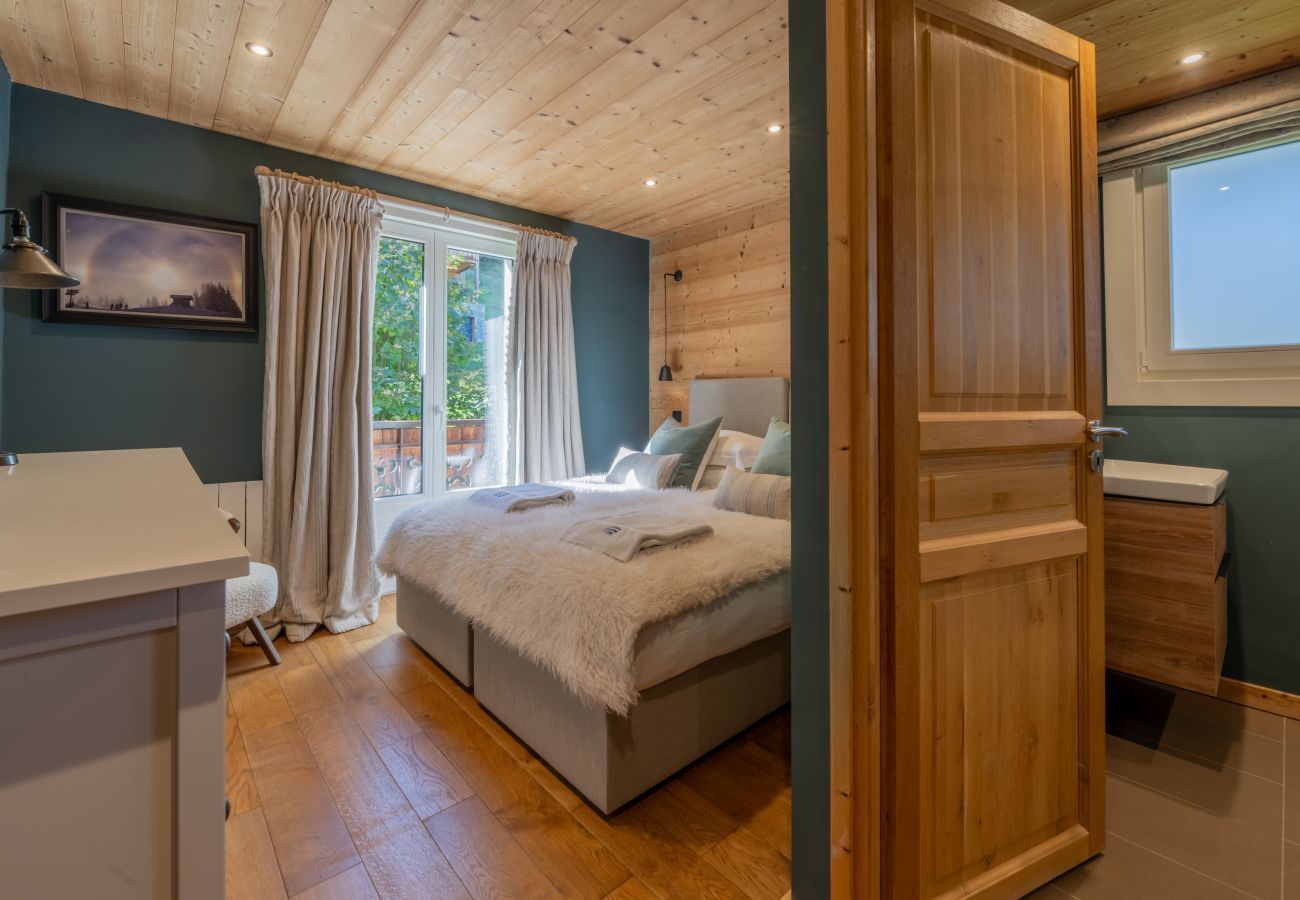 Le Combe Humbert Apartment- Morzine - Snow and Trek