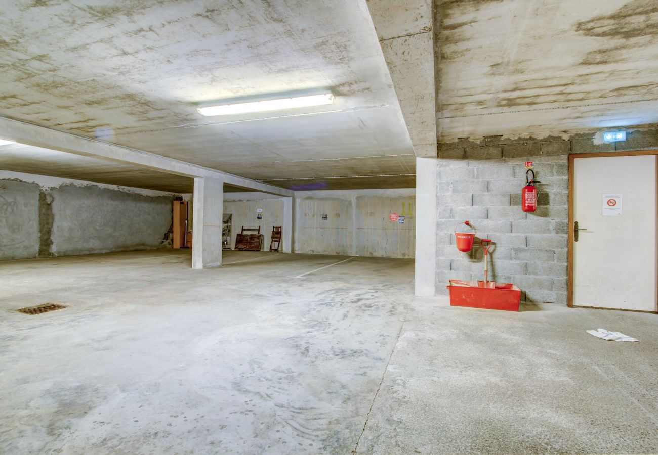 Slalom 11 - Garage - Snow and Trek - Morzine 