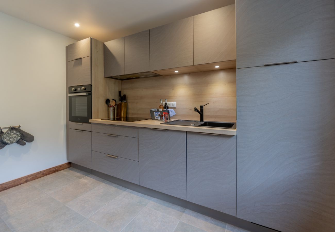  Montana Apartment - Morzine - Snow and Trek