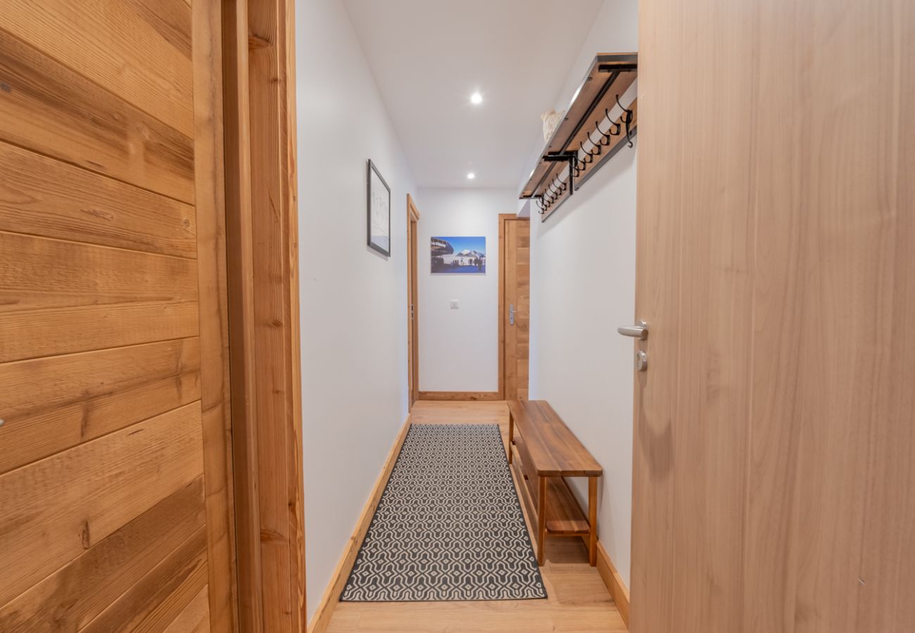  Montana Apartment - Morzine - Snow and Trek