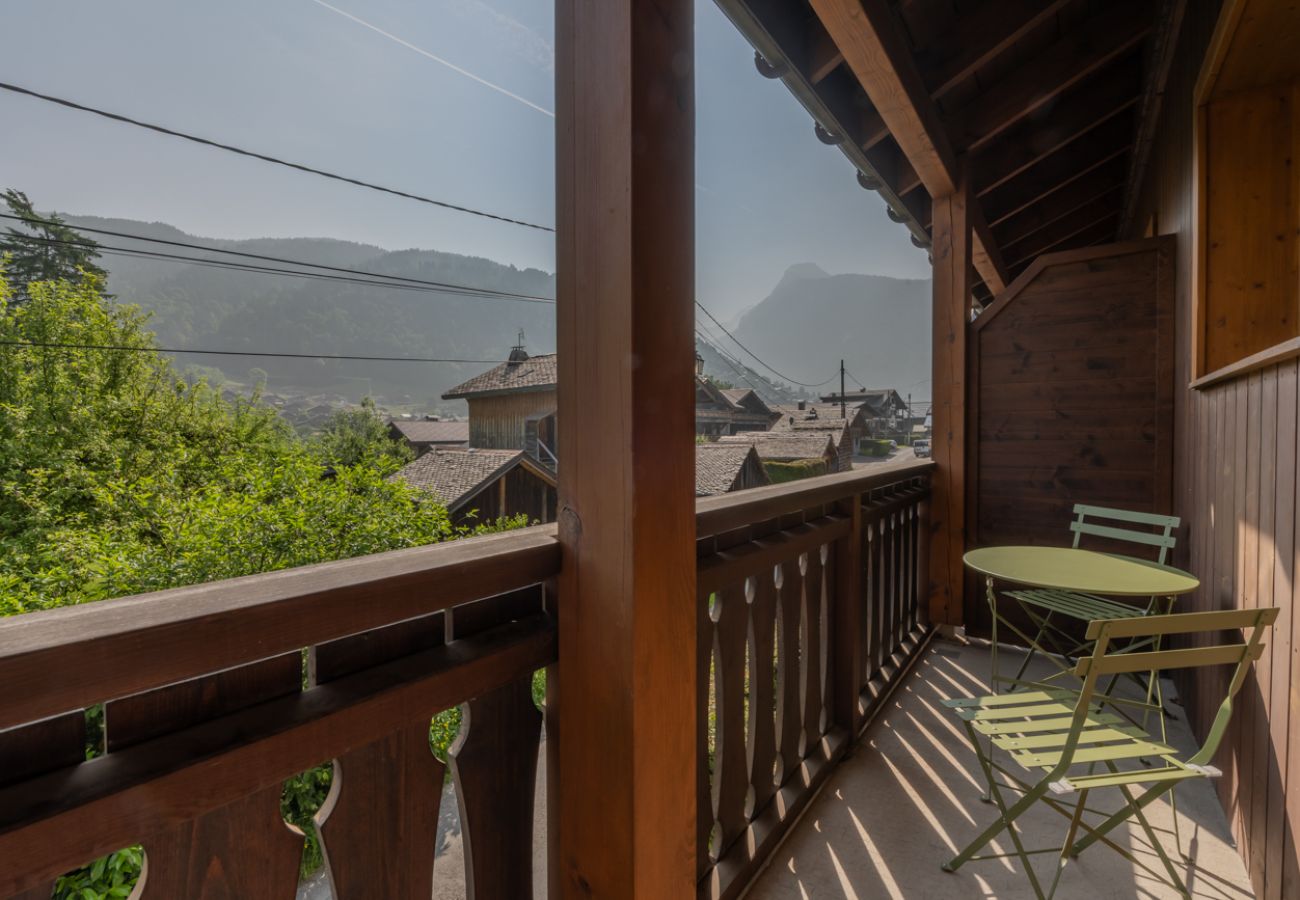 Les Tavillons Apartment - Morzine - Snow and Trek