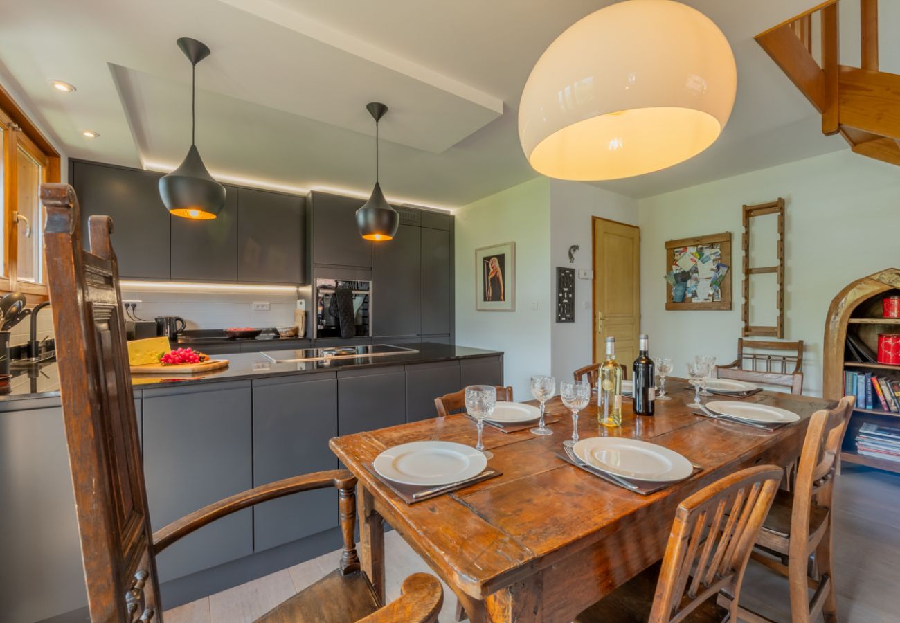 Les Tavillons Apartment - Morzine - Snow and Trek