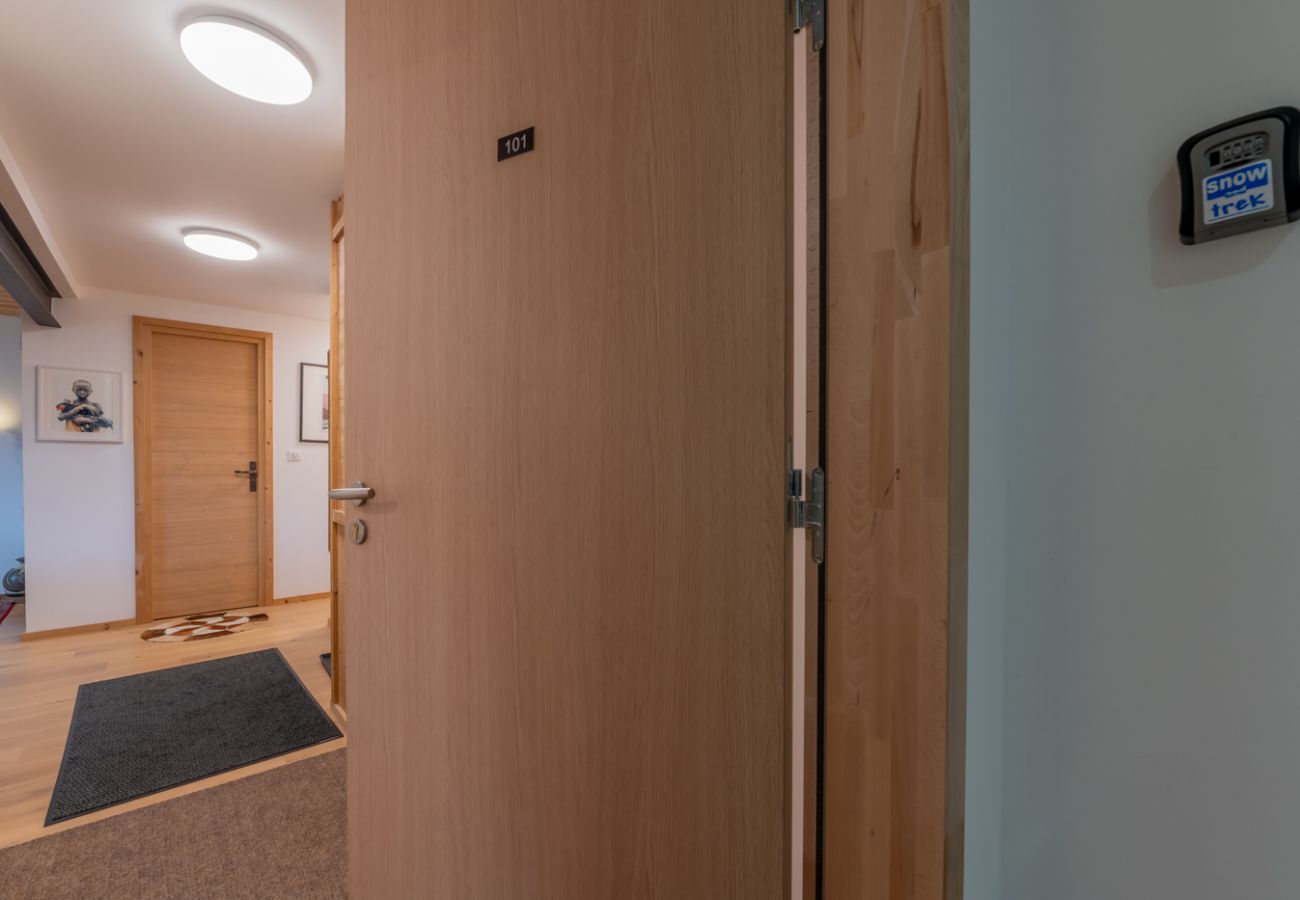  Montana 101 Apartment - Morzine - Snow and Trek