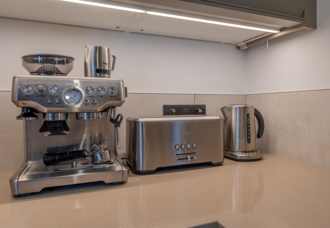 Chocolate Moose - Chalet - Morzine - Snow and Trek