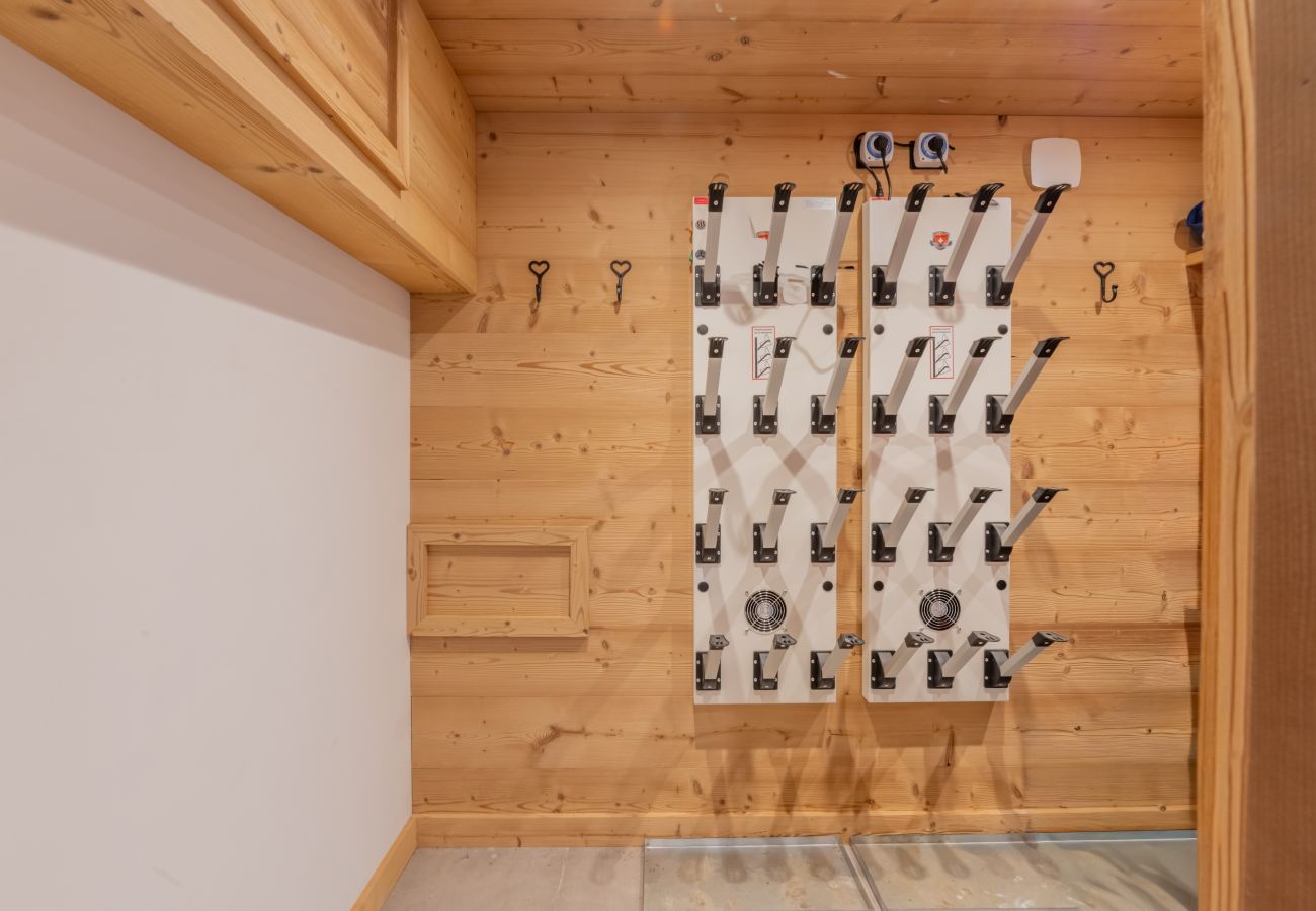 Chocolate Moose - Chalet - Morzine - Snow and Trek