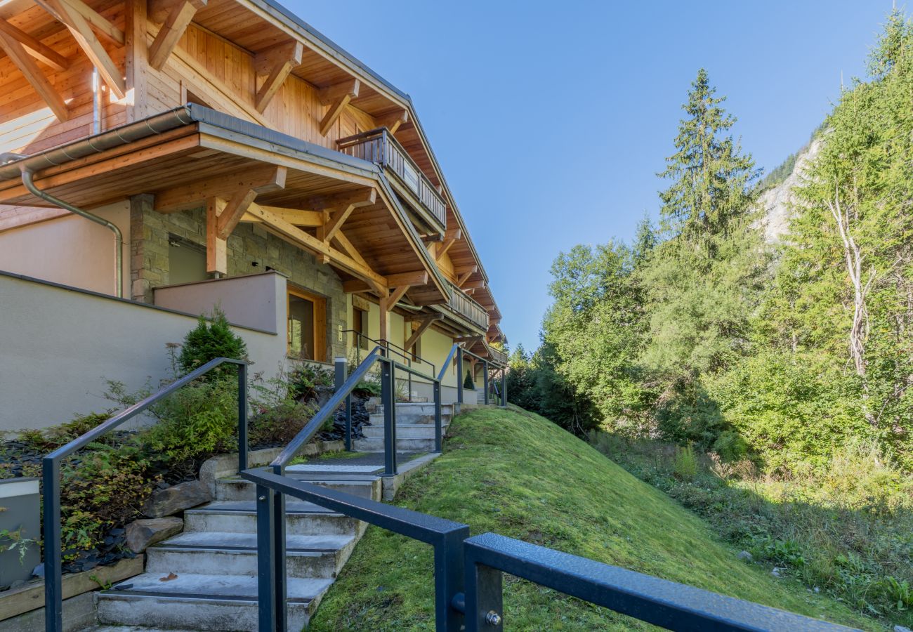 3 SOPHIE - B103 - APARTMENT - MORZINE - SNOW AND TREK