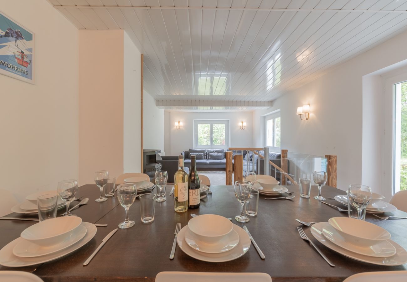 Berberis 2 apartment - dinning room sofa - morzine 
