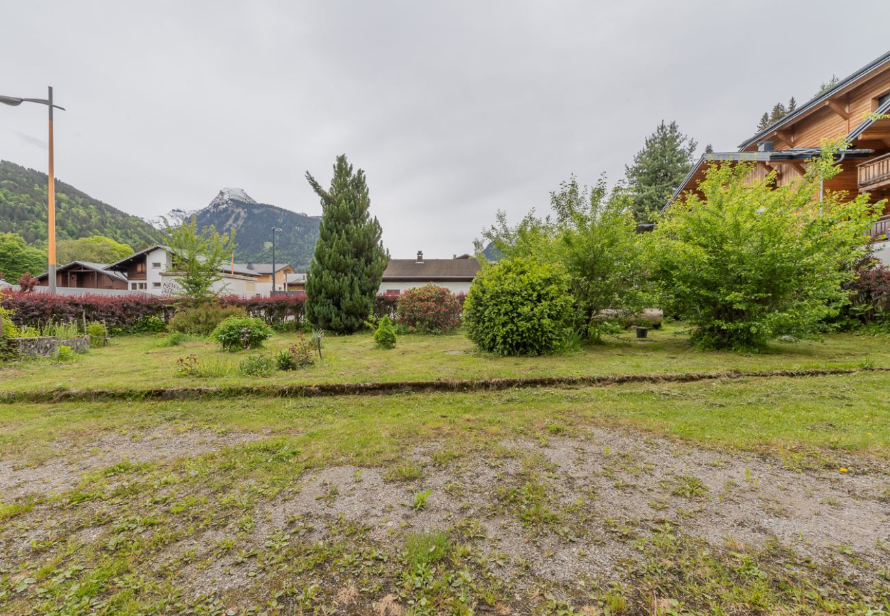 Berberis 2 apartment - Outside space - garden   - morzine 