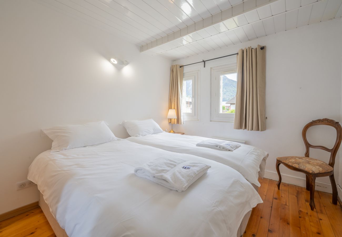 Berberis 2 apartment - bedroom - morzine 