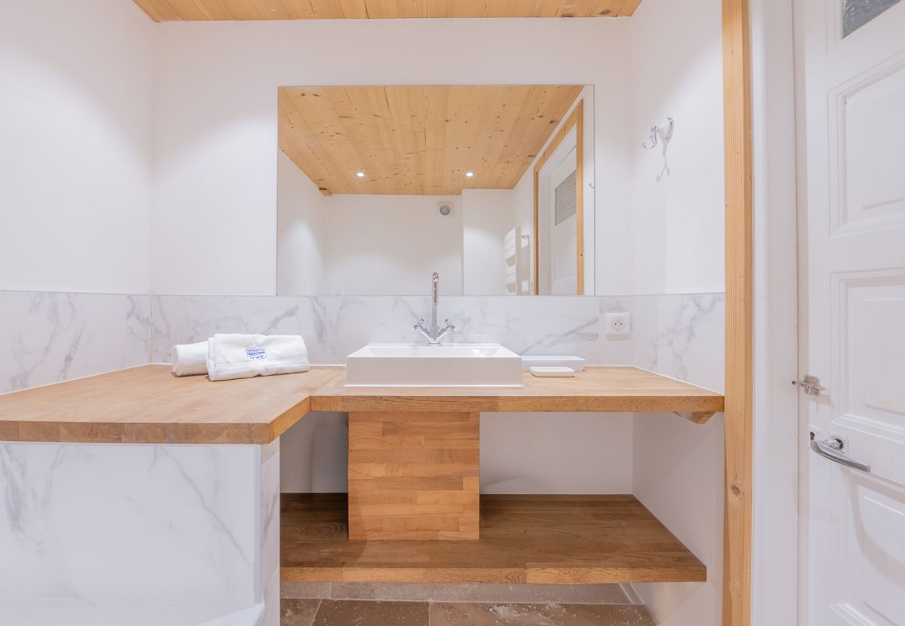 Berberis 2 apartment - bathroom  - morzine 